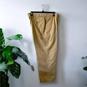 Haggar Mens Pants 42x30, Tan Khaki Slacks Flat Front, Adjustable Comfort Waist.